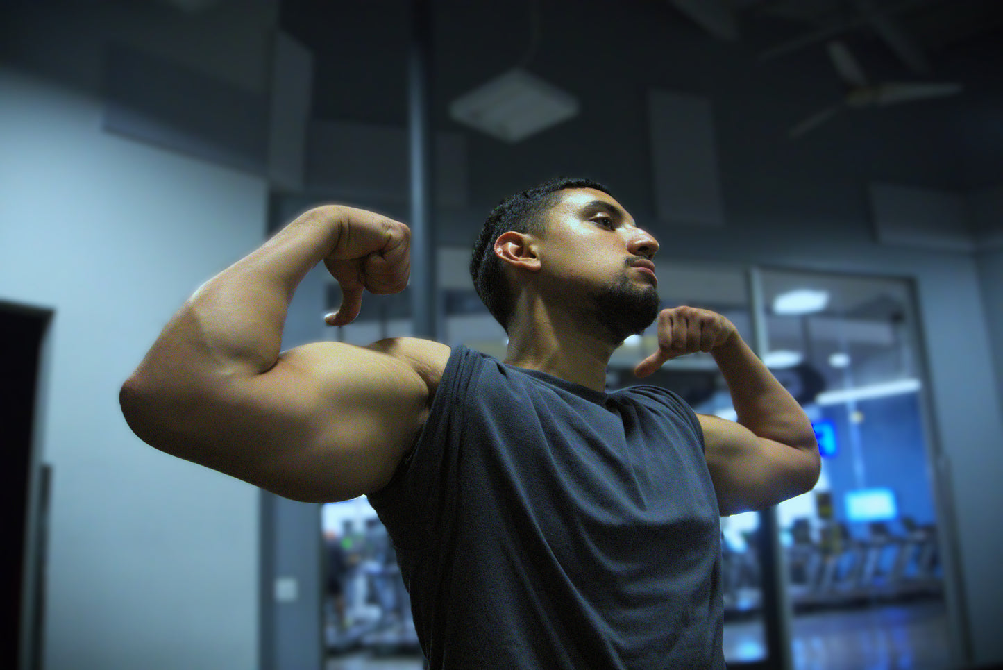 La Virgen De Guadalupe- Premium Tee