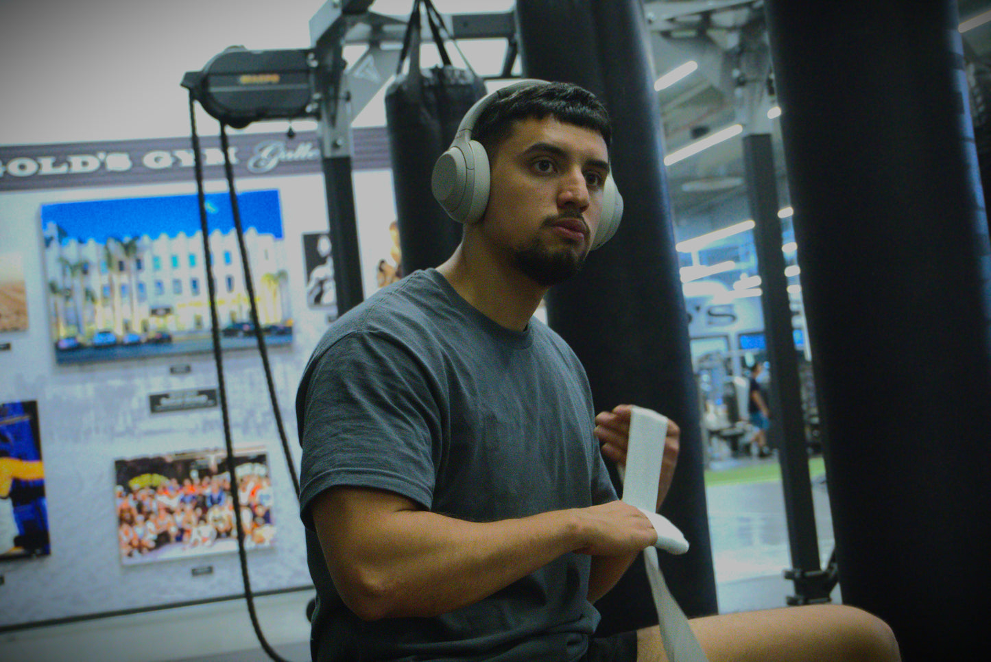 La Virgen De Guadalupe- Premium Tee