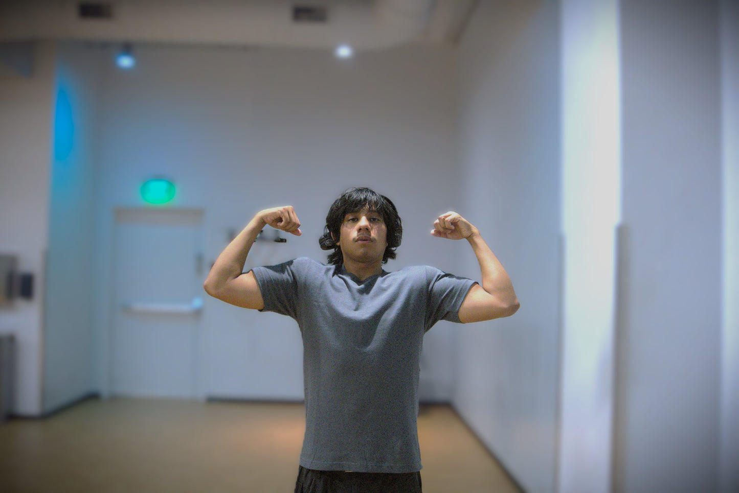 La Virgen De Guadalupe- Premium Tee